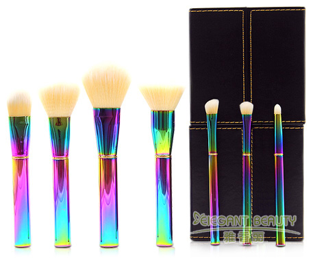 為什么專業化妝刷價格比普通化妝刷貴呢？