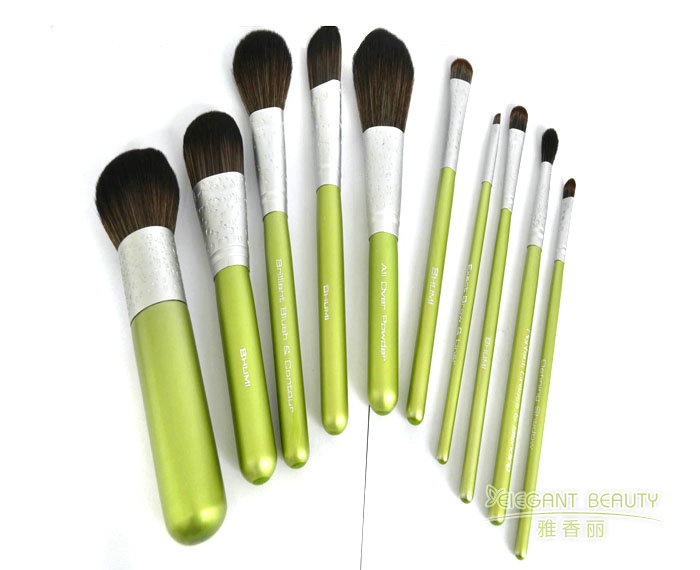 化妝刷套裝里刷柄長(zhǎng)度與抓握舒適度的技術(shù)標(biāo)準(zhǔn)