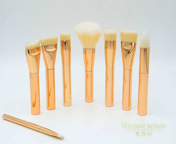 化妝刷套裝怎么選?材質(zhì)、功能、品牌一篇講透